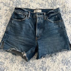 Abercrombie high rise mom shorts